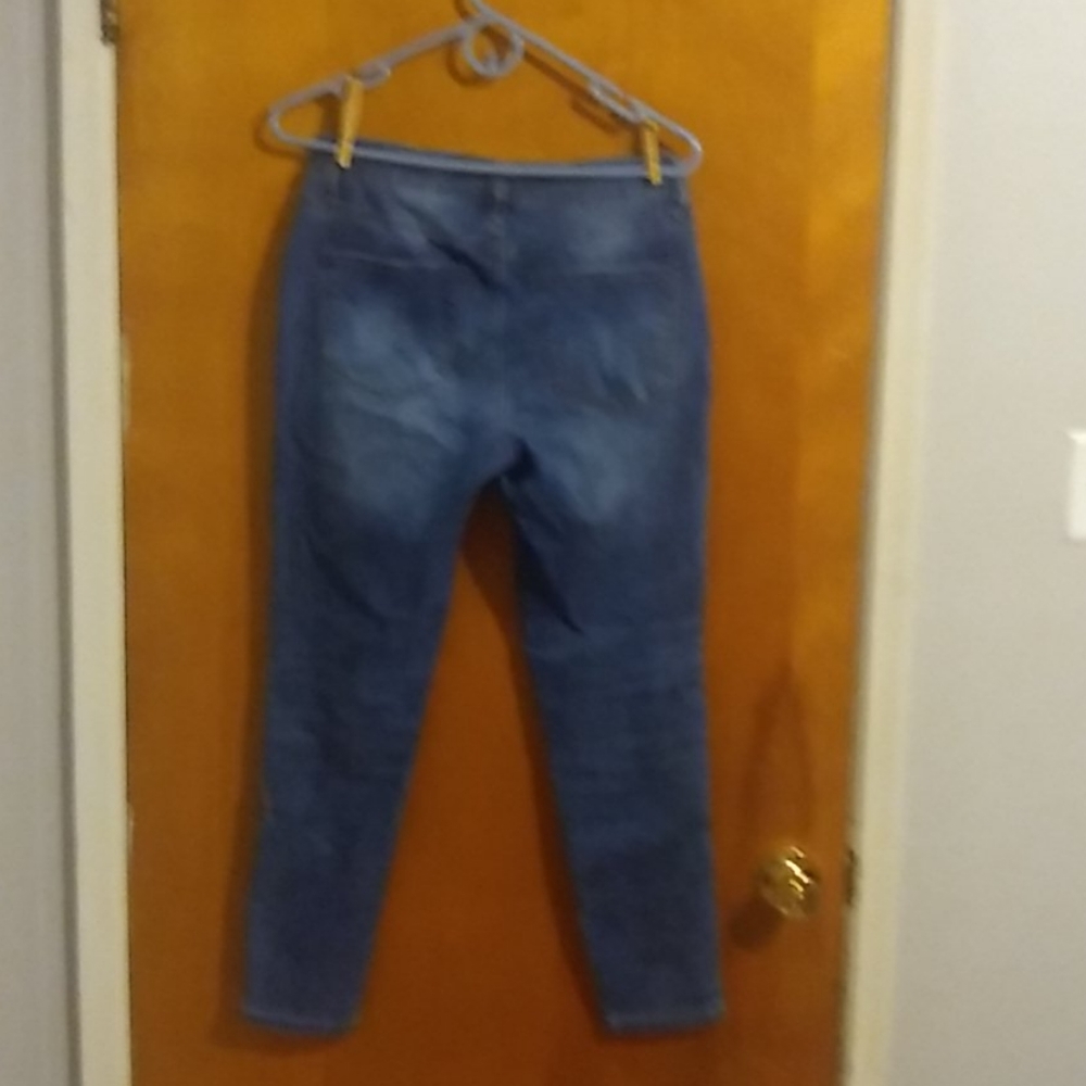 Jeans - Picture 3 of 3
